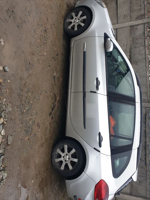 Renault Clio pe Gaz an 2009