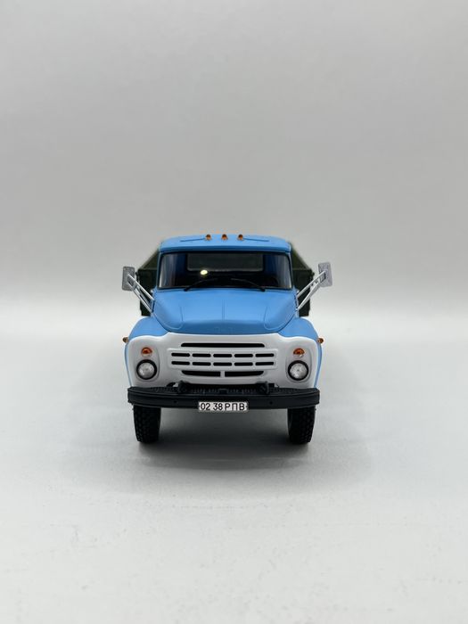 Модель ЗИЛ-130. Масштаб 1/35