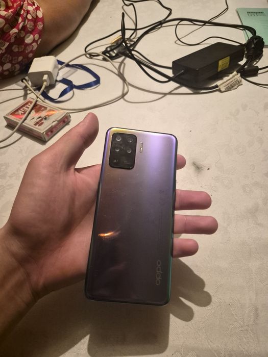 Опоо рено 5 лайт