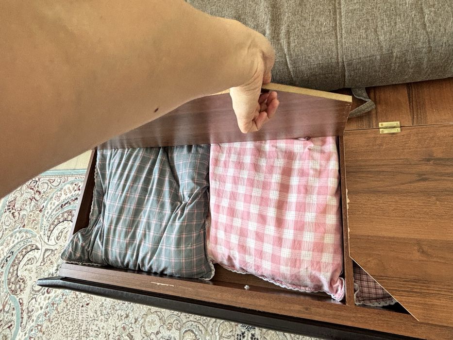 Продам диван 4 метра раскладной