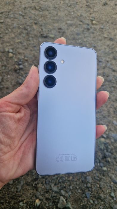 Срочно продам Samsung s25