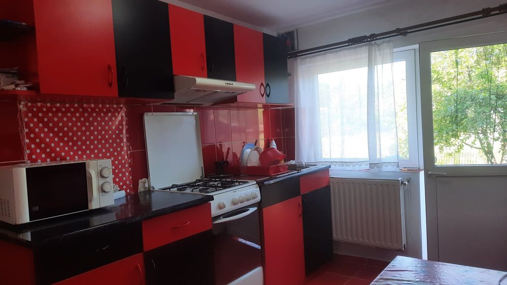 Casă 2 camere de închiriat