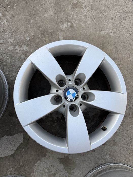 Диски 16 размера на БМВ Е60 BMW E60 138 стиль