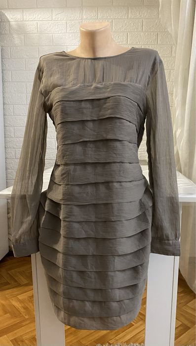 Продам красивые платья.