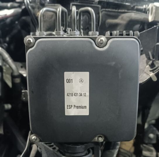 Блок ABS Мерседес W218.