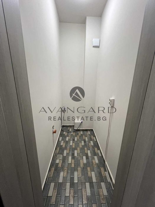 Продава се Тристаен апартамент в Пловдив, Кючук Париж - 112 кв.м за 1715 €/кв.м - Снимка #9