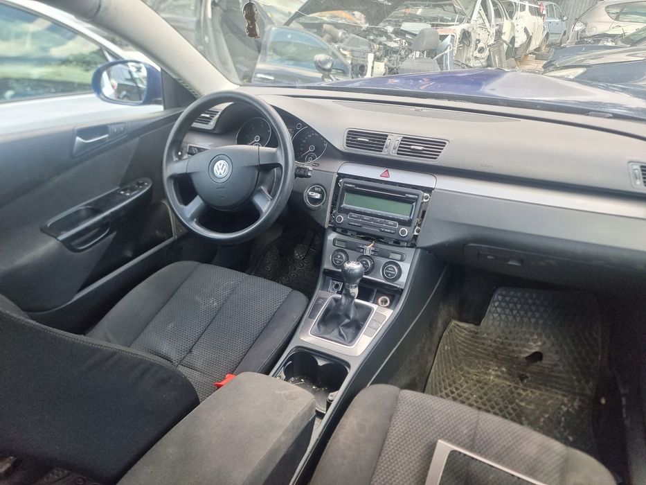 Dezmembrez Volkswagen Passat - B6 (2005 - 2010), 1.6 tdi, manual, CAYC, MDM