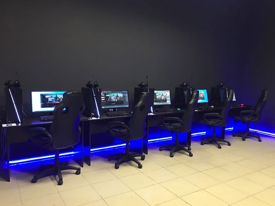 Столы для компьютерных клубов!