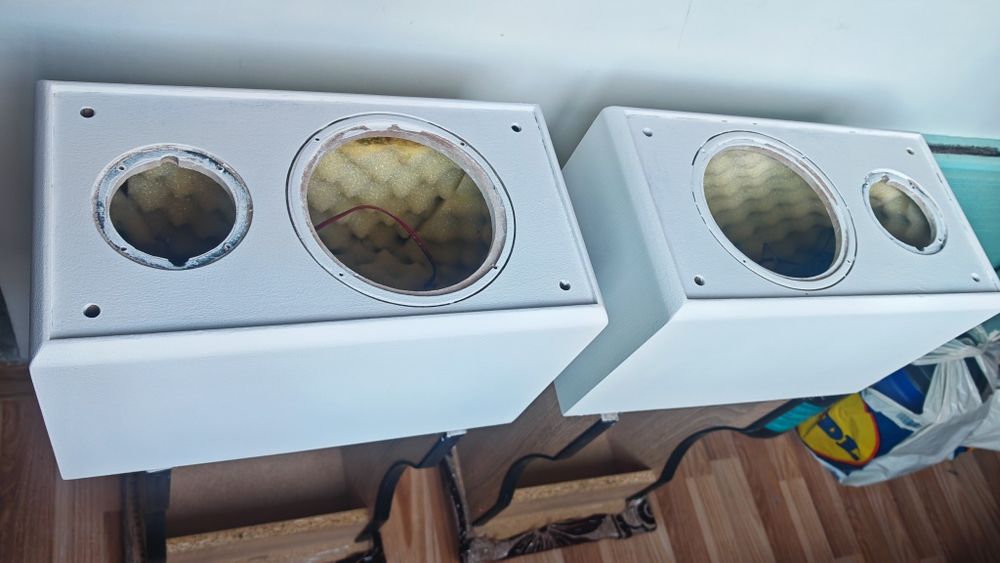 Boxe de raft bookshelf Acoustic Solutions AV-40 MK2 – recondiționate,