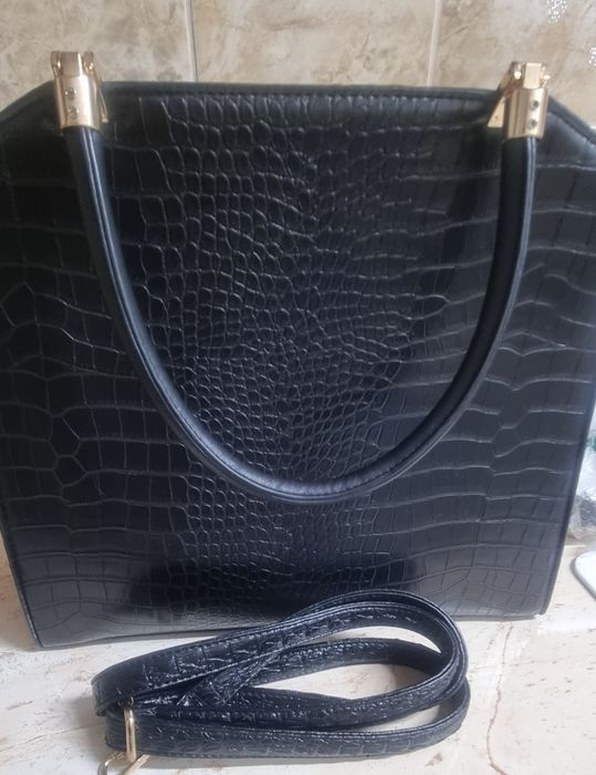 Geanta neagră damă