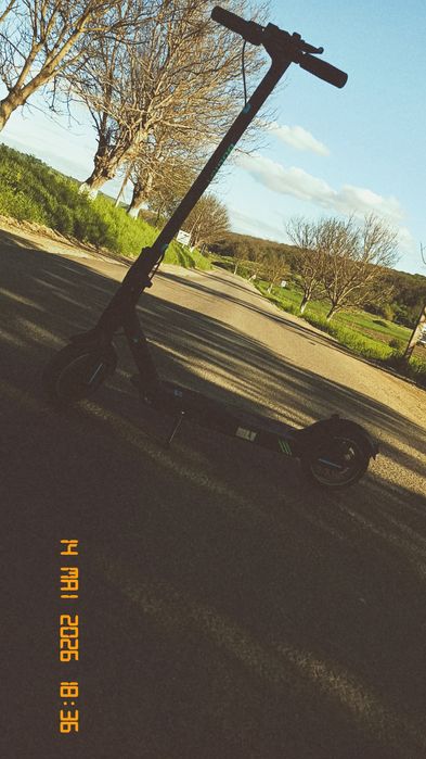 Vând trotineta electrica  bogist