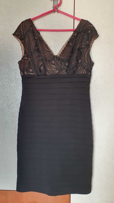 Rochie neagra Arianna Papell L