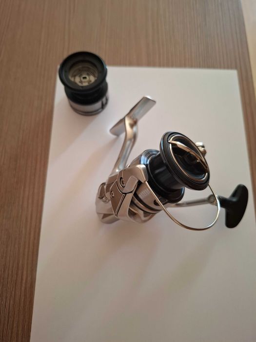 Mulinetă Spinning SHIMANO STRADIC C3000 FL