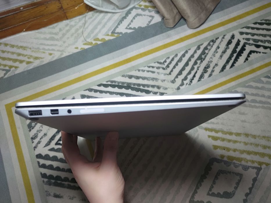 Microsoft Surface Laptop 2 | i7-8650u | RAM 16Gb | SSD 512Gb