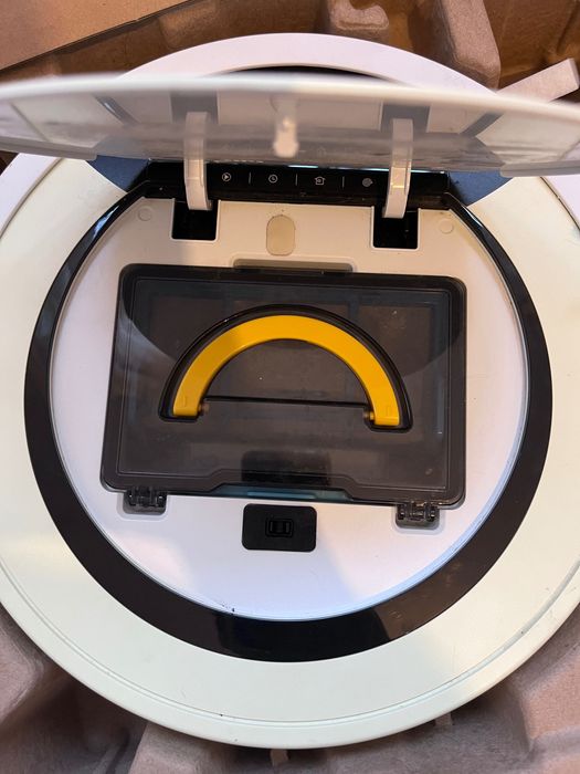 Прахосмукачка робот SilverCrest