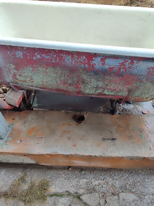 Чугунная ванна..