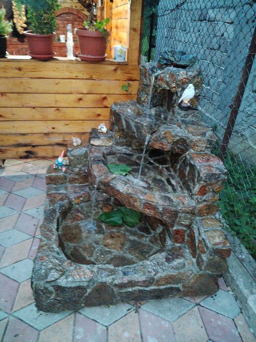 De vânzare fântâna arteziană