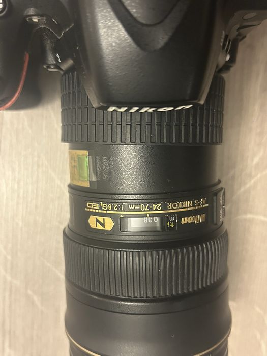 Nikon d750 cu grip/Obiectiv 24-70 2.8 Nikon F mount