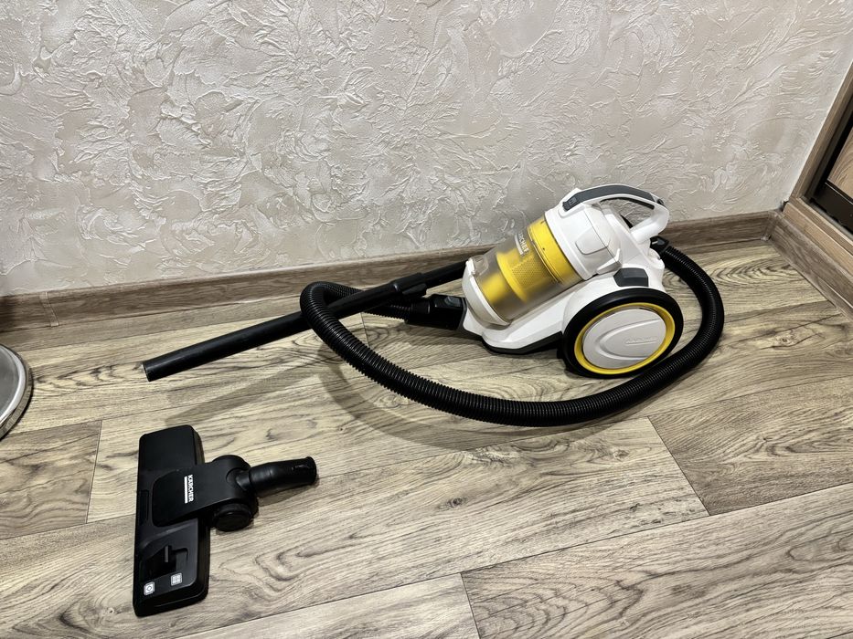 Продам пылесос Karcher
