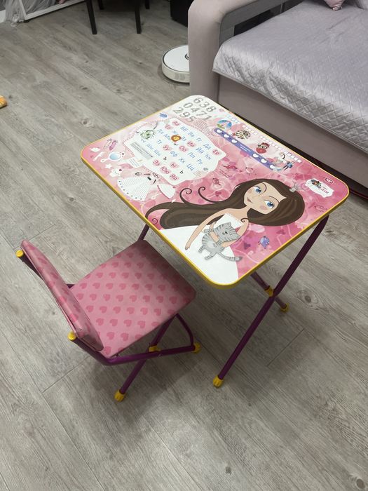 Стол со стулом