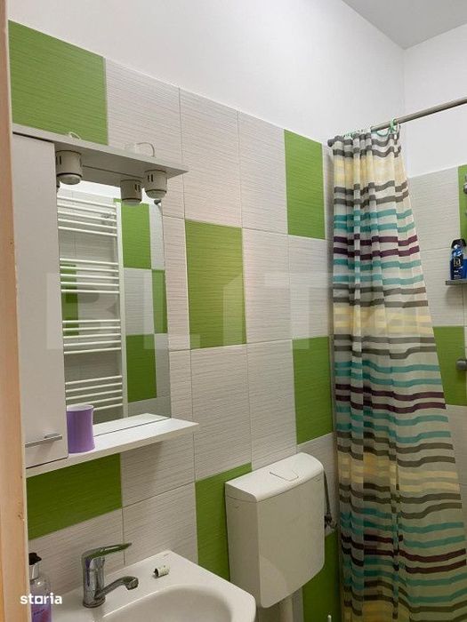 Casa de 35mp, curte, parcare, zona Intre Lacuri