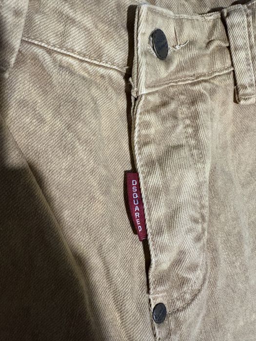 Оригинални Dsquared2 къси дънки – стил и класа за лятото!