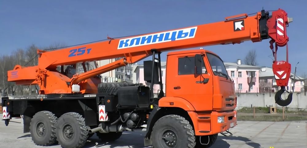 Kamaz (Vezdexod 6x6) bazasidagi 25 tonnalik "Klintsi" avtokrani - Прокат спецтехники Ромитан на Olx