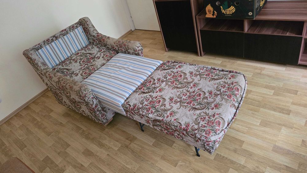 Fotoliu pat tapitat