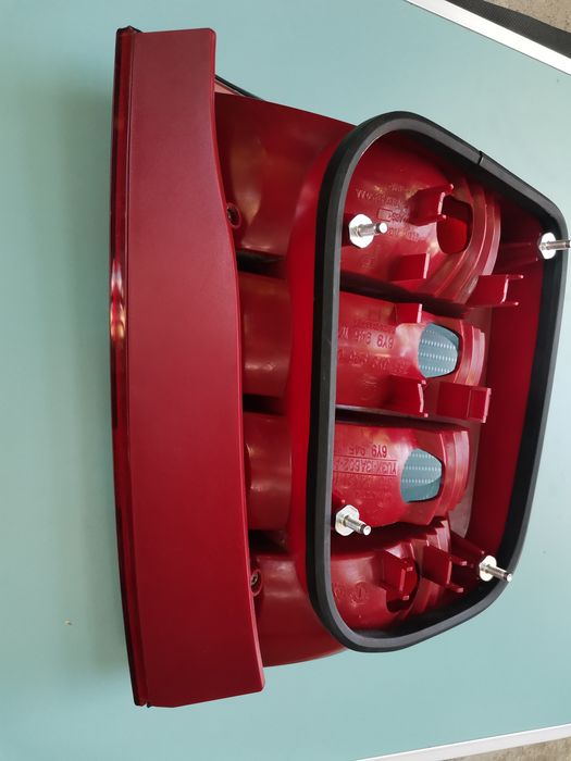 Stop Tripla, Semnalizare, SPATE  Dreaptapta SKODA FABIA COMBI , SEDAN