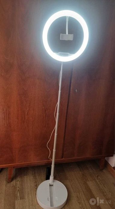 Складная кольцевая LED лампа 2-в-1 / Штатив для селфи и тиктока