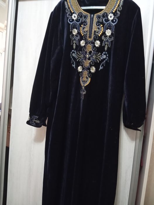 Продам бархатное платье villur koylak