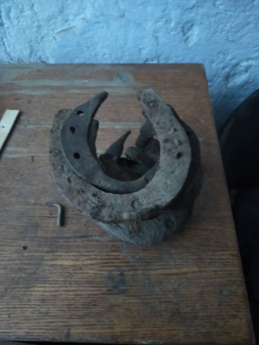 Продам подковы .