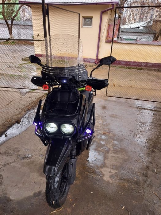 Tank skuter sotiladi kelishamiz