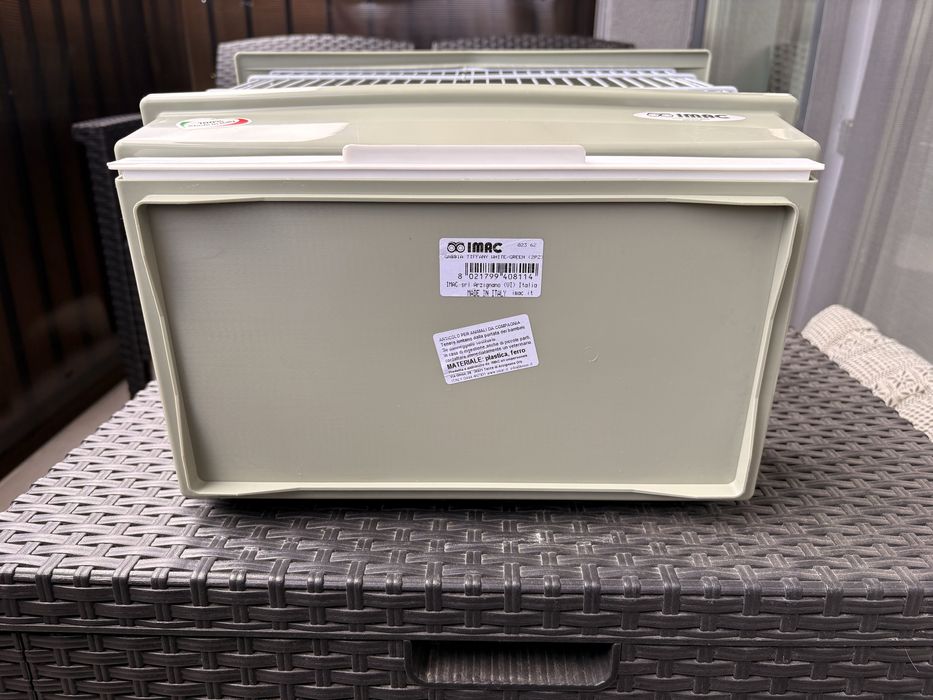 Vând colivie pentru canari