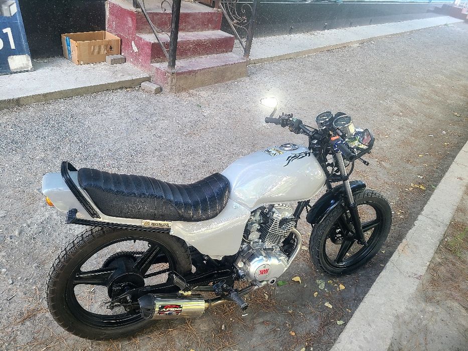 Honda cb 125T продам