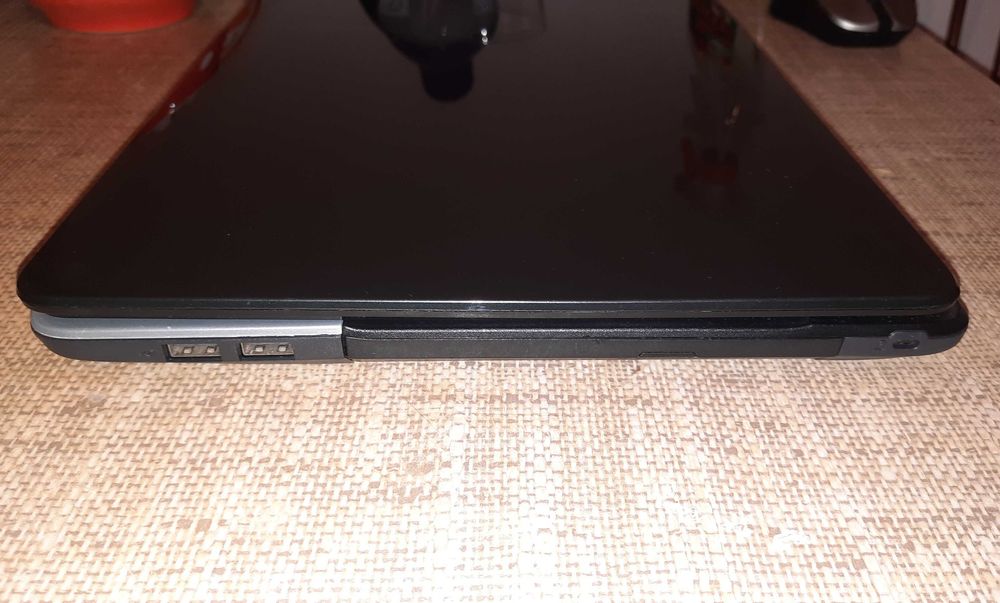 Ноутбук PackardBell Aspire E1-571G