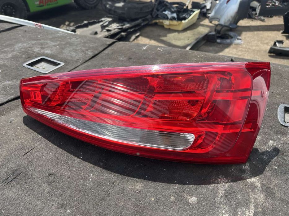 Audi Q3 стопове европейски с жълт мигач Кю 3 обикновенни крушки