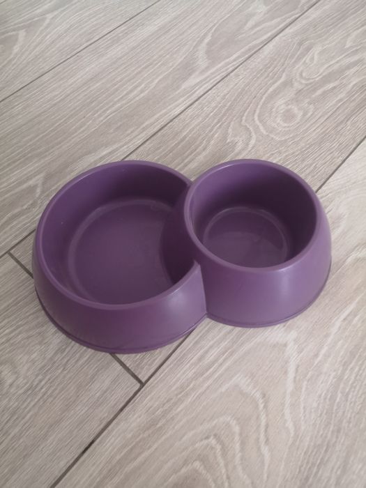 Продам миску для домашних животных.