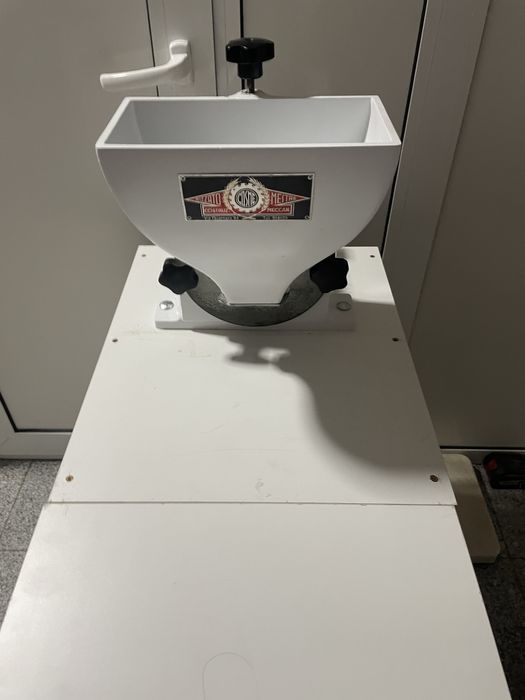 Vand moara profesionala pt zahar pudra