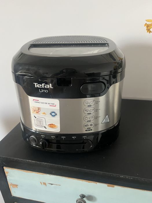 Vand friteuza Tefal Uno