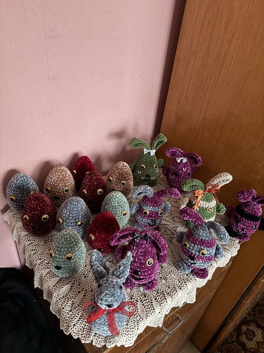 Продавам ръчно плетени играчки