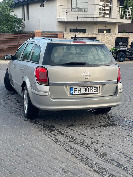 Vând Opel Astra H
