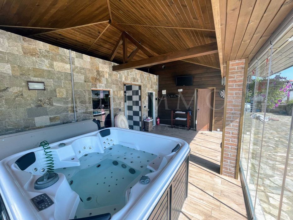 Къща за гости Oak Pearl