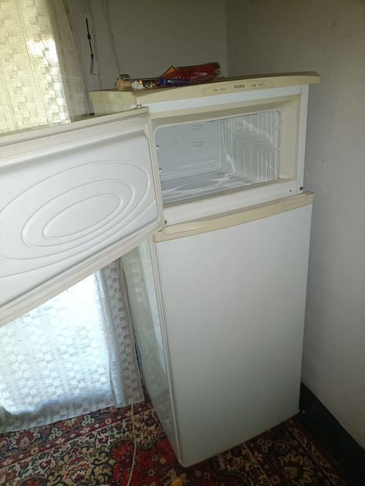 Холодильник рабочий