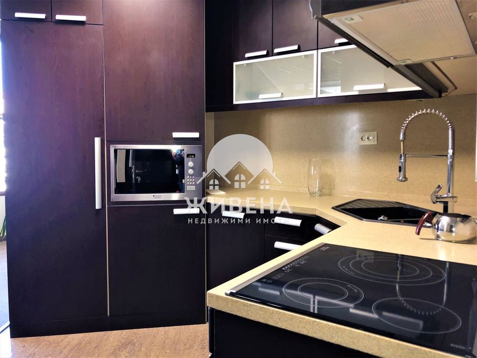 Дава се под наем Офис в Варна, Спортна зала - 306 кв.м за 3060 € - Снимка #5