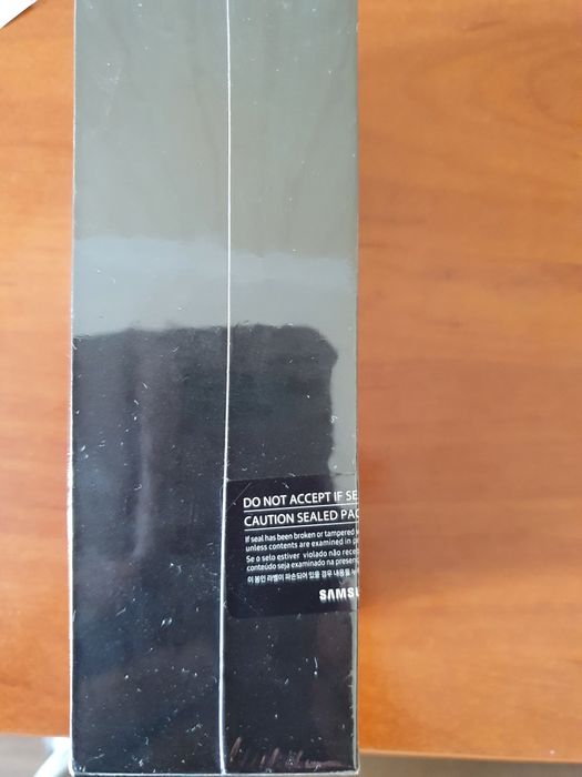 Samsung Galaxy  S10 смартфон новый