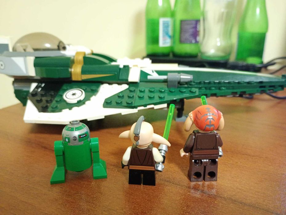 LEGO Star Wars Saesee Tiin's Jedi Starfighter 9498