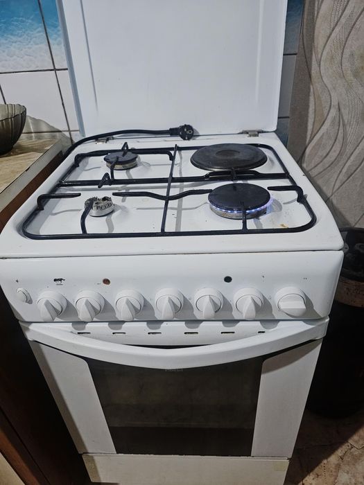 Продам газплиту за 3000т.