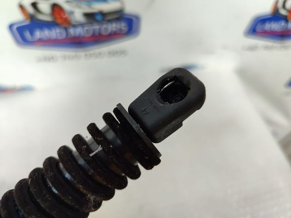 AMORTIZOR LUNETĂ SPATE BMW SERIA 5 TOURING (F11) 2010–2017 / COD OEM 7210557 (5E2)