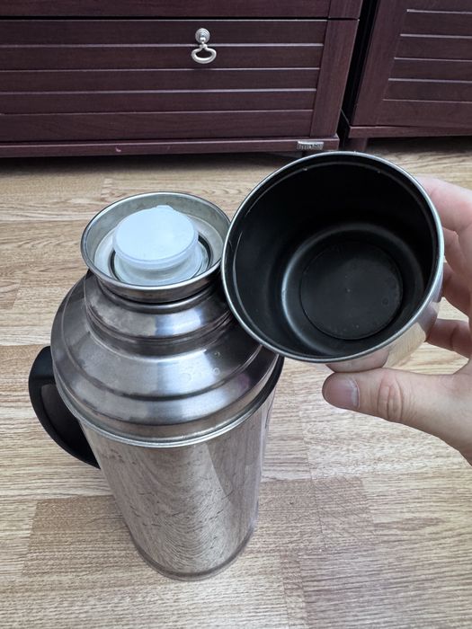 Продам термос стеклянный